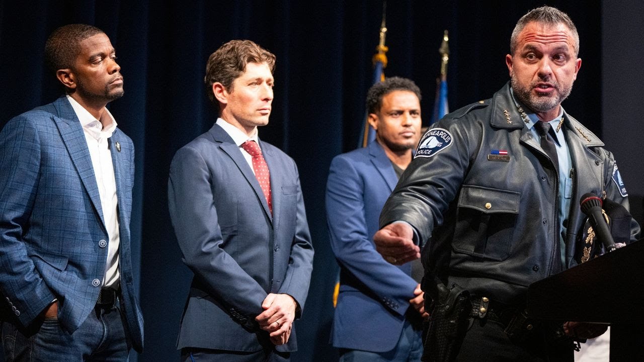Minneapolis Police Chief Destroys Liberal Mayor &ndash; No Way Out
