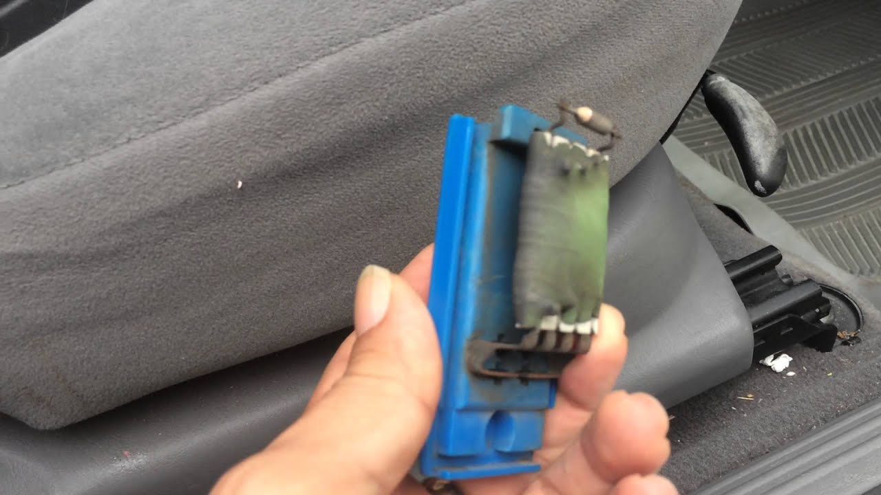 A/C works only on 4 on 2001 Ford Focus. SOLUTION !