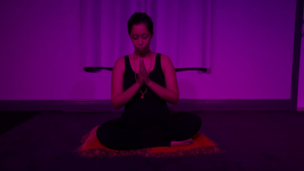 Beautiful Chorus - Hey Queen (Official Video)