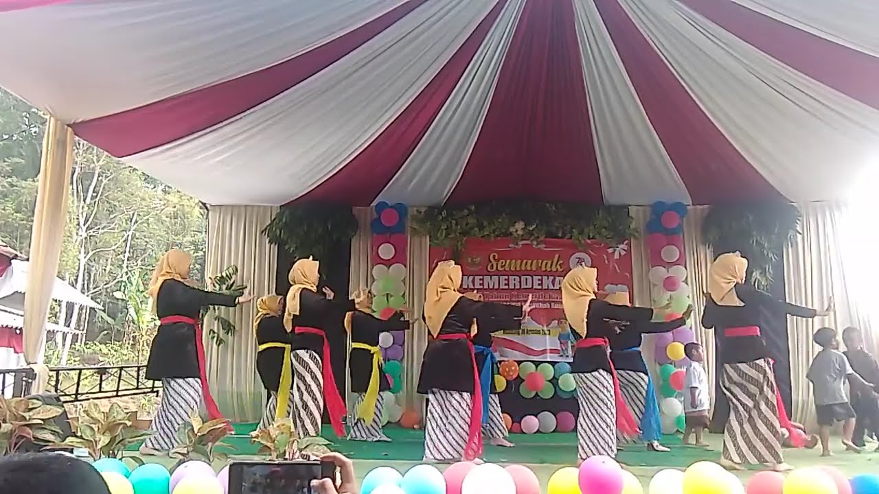 tari Gambang suling
