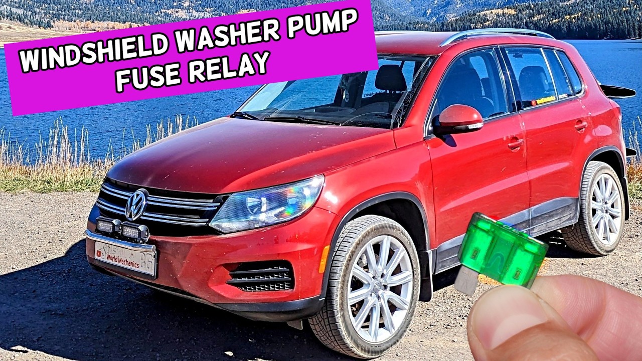 Расположение предохранителя и реле насоса омывателя лобового стекла VW TIGUAN, замена 2008, 2009,...