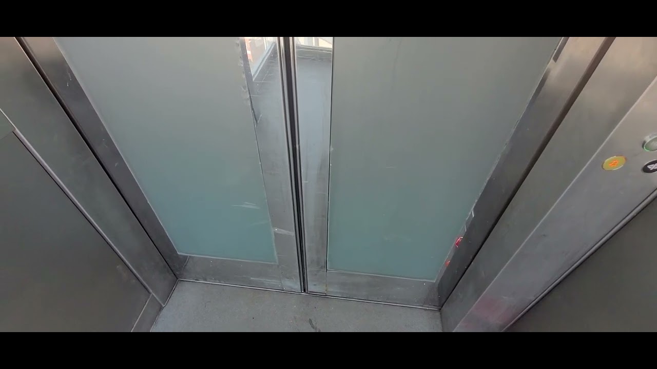 Elan Lifts @ Grosvenor Shopping Mall Carpark in Northampton
