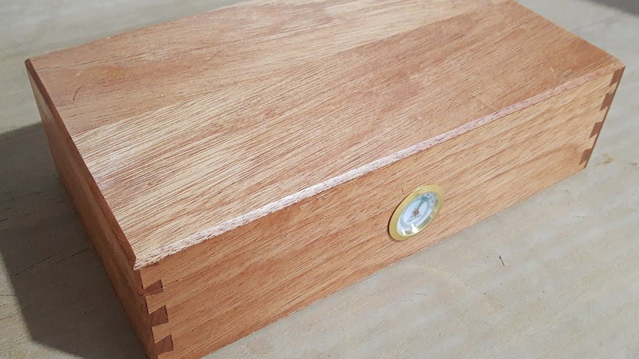 Caixa umidora para charutos