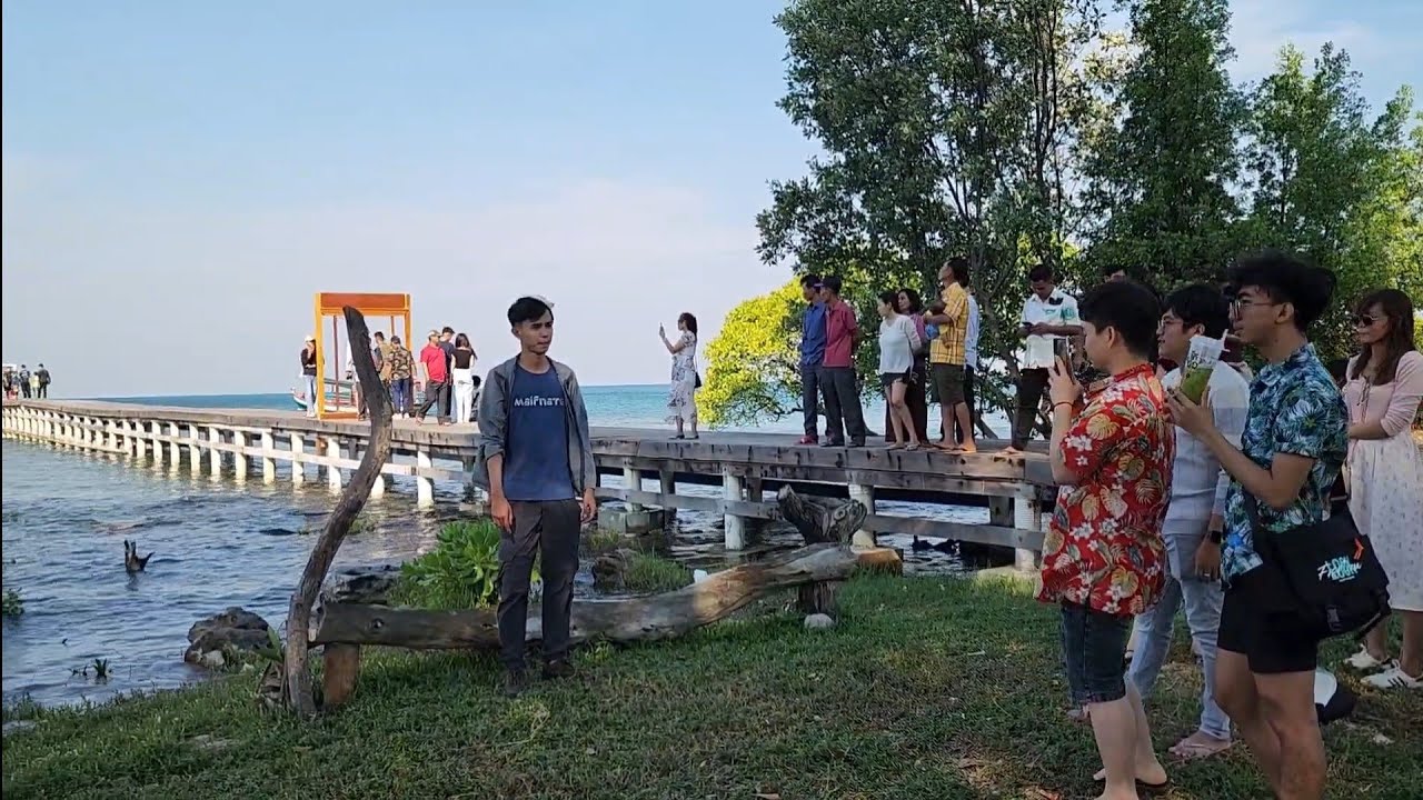 We visit Koh Sdach, Apichen, and Diamond Beach Resorts/ទស្សនារមនីយដ្ឋានកោះស្តេចនិងអភិជន💖💗🌺🌺⛵🚤