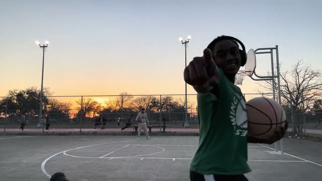 Playing basketball 💪🏾
