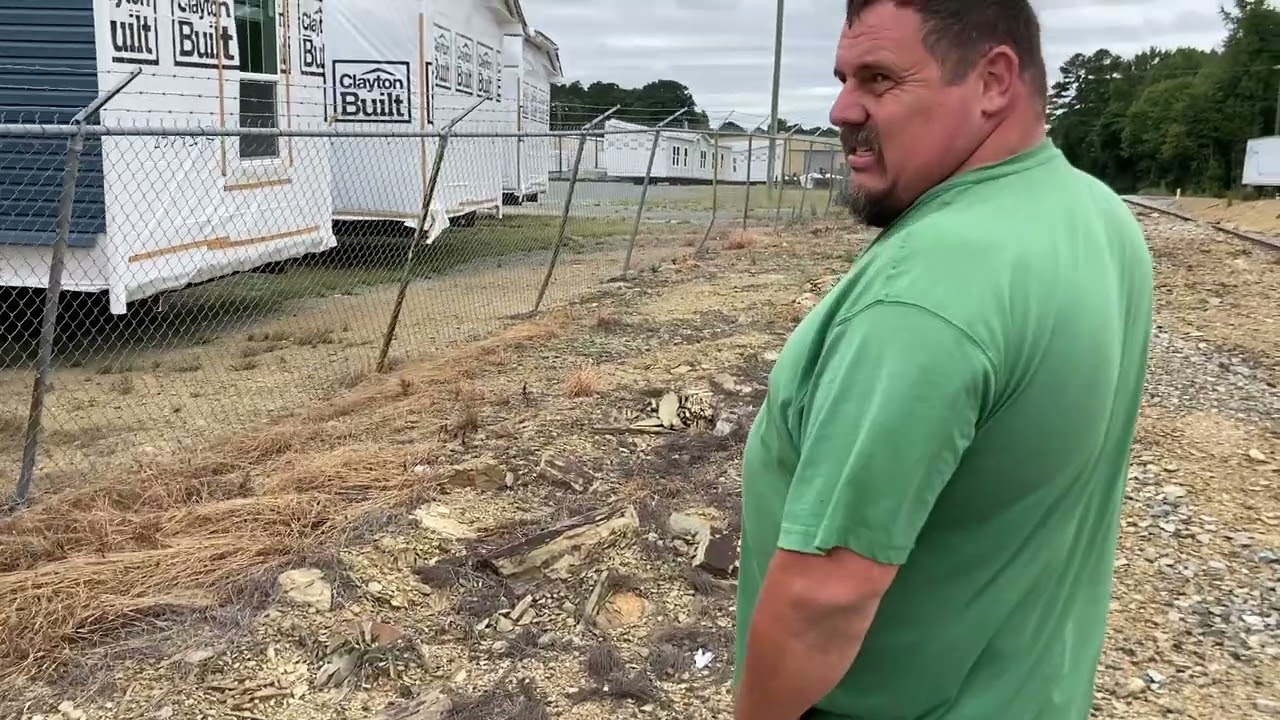 We Found The Clayton Manufactured Home Factory In Richfield, NC... But They Were Closed!!!