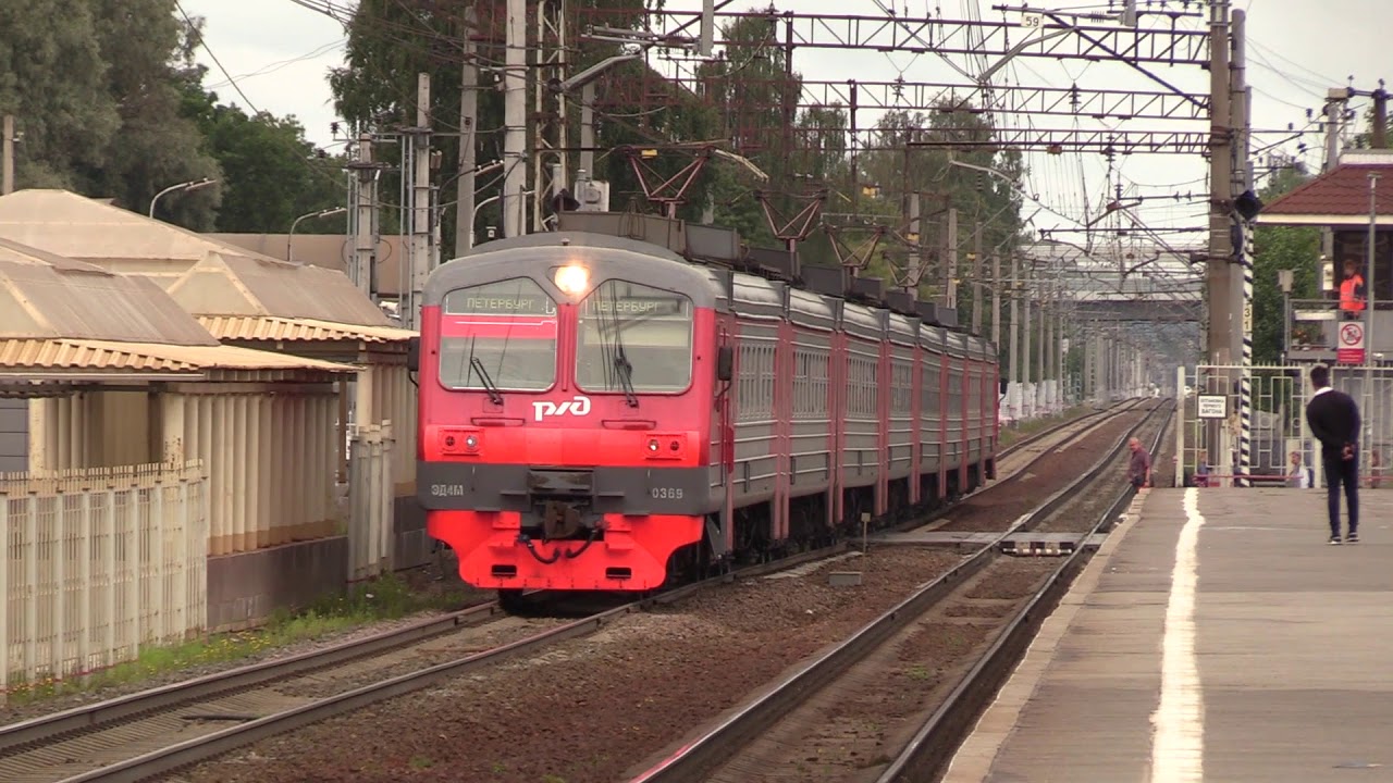 Электропоезд ЭД4М-0369 на о.п. Удельная 2 / ED4M-0369 at Udelnaja stop 2