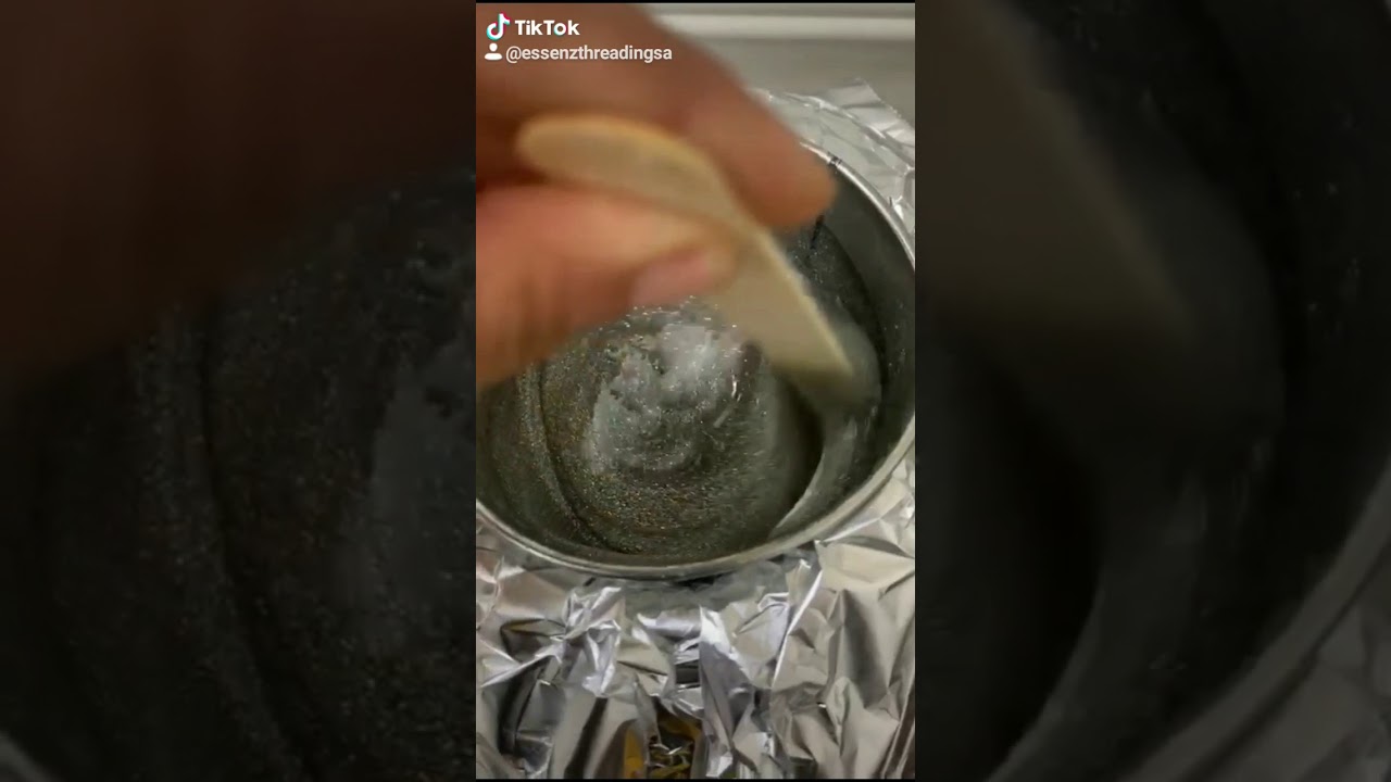 Satisfying glitter hard wax
