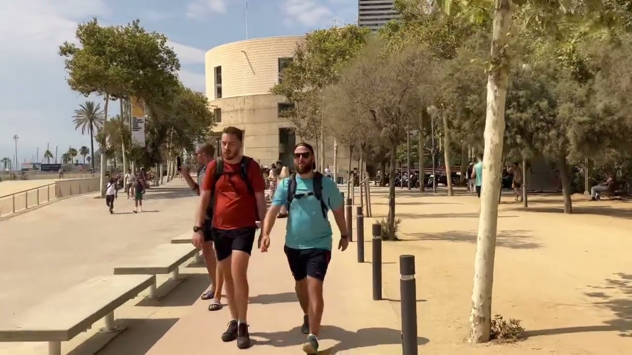 [SPAIN-BARCELONA] Walking along Barcelona beach 22/JUL/2023 12:10 pm