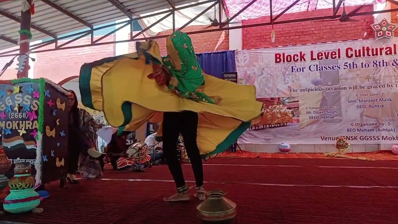 Aaye Na balam mere Haryanvi solo dance by krishma GGSSS meham(second 2nd position 