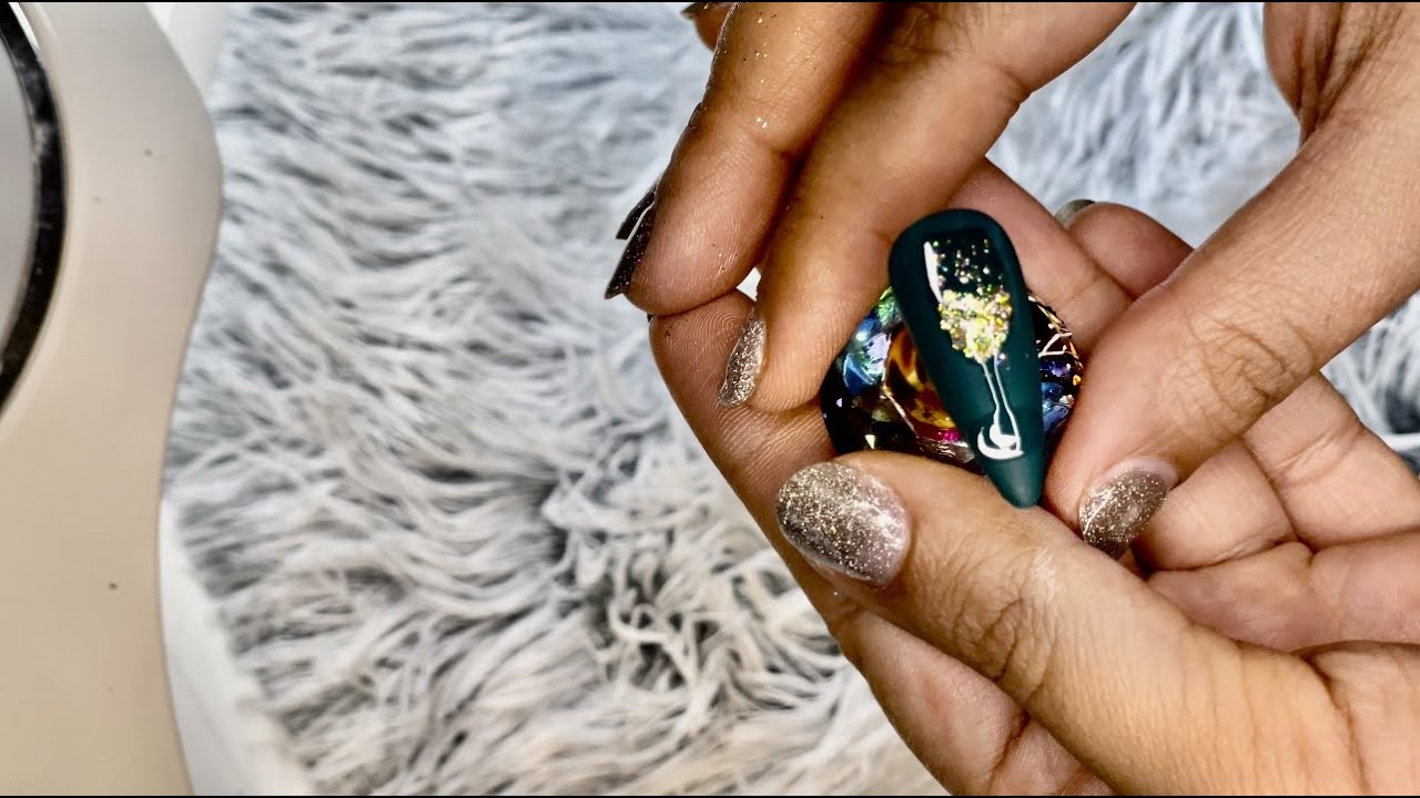 Easy Nail Design - Champagne Glass