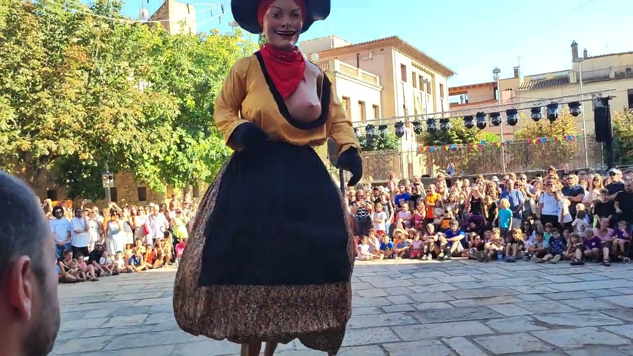 Ball Rigoberta 2024