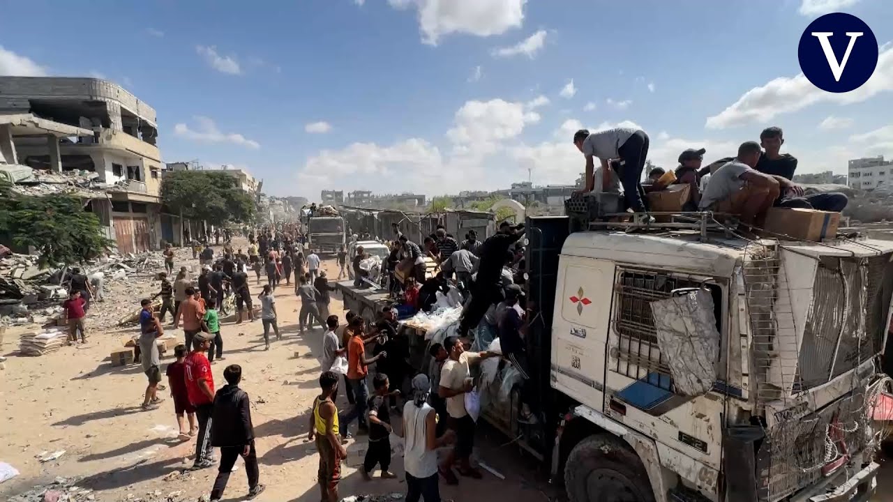Los primeros camiones de ayuda humanitaria empiezan a entrar en Gaza