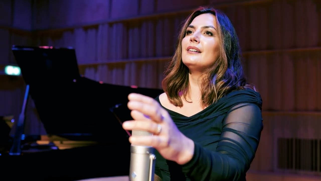 Sola, perduta, abbandonata - Manon Lescaut, Puccini