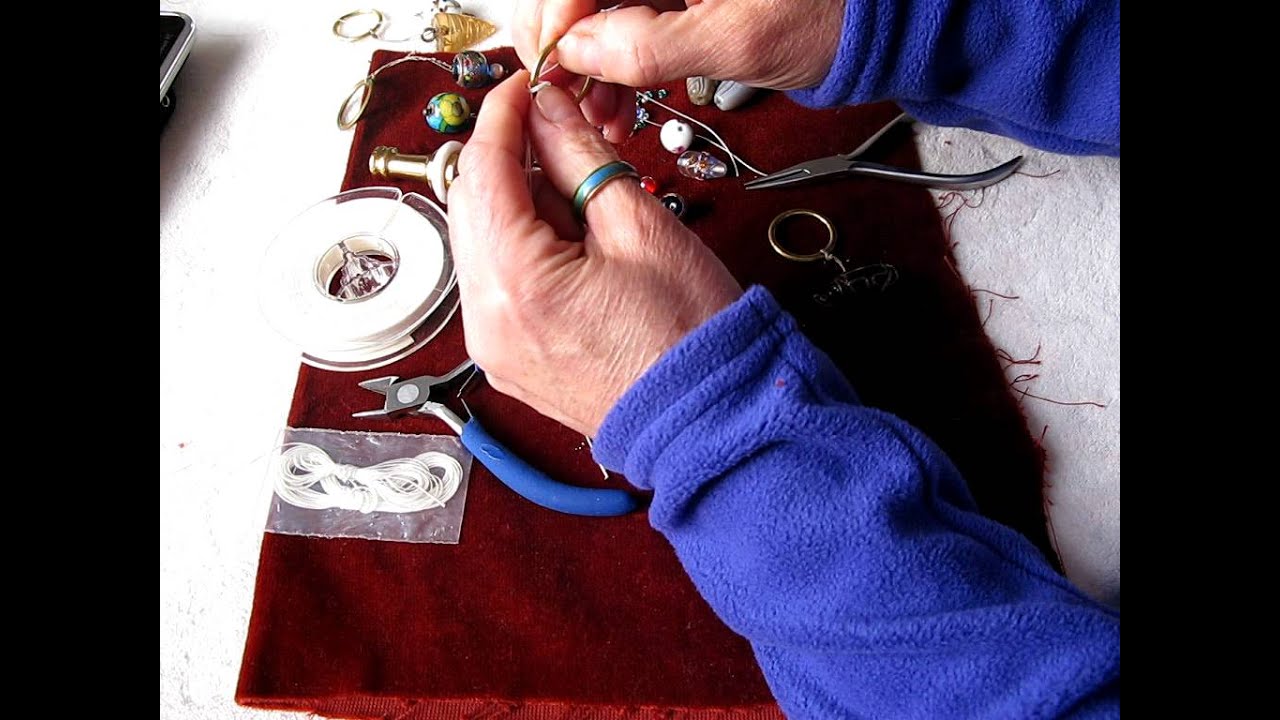 Dowsing Class 1 - Making a pendulum for dowsing