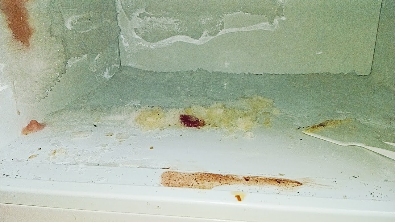 ومكملين في تنظيفات العيد اسمعوا الفيديو للاخر في نصايح مفيدة جدا ليكي هقولك ازاي تحافظي على أجهزتك 