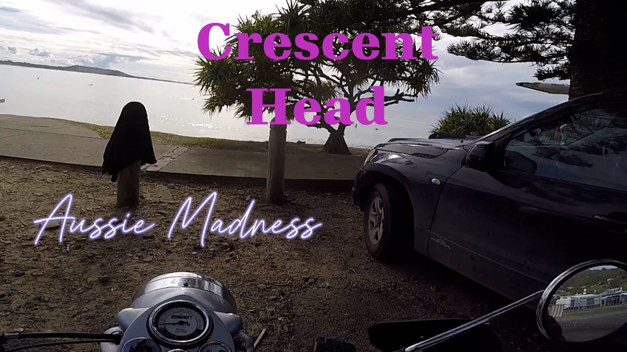 Royal Enfield 500 Just cruising to Crescent Head #royalenfieldbikes