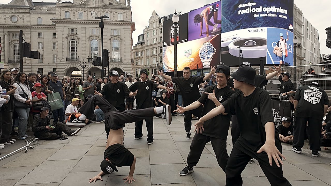 Korean Street Dancers ~ Piccadilly Circus London 2024 ~ Hip Hop B-boy Mentor Crew