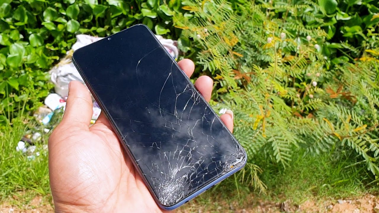 Good day, walking down the street, found a phone with a broken screen  Restore​ Realme C 15.
