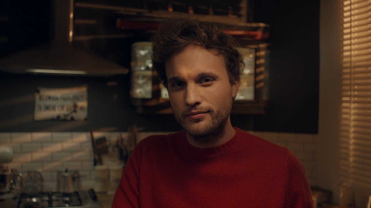 Janek Traczyk - Nadal jestem (Official Video)