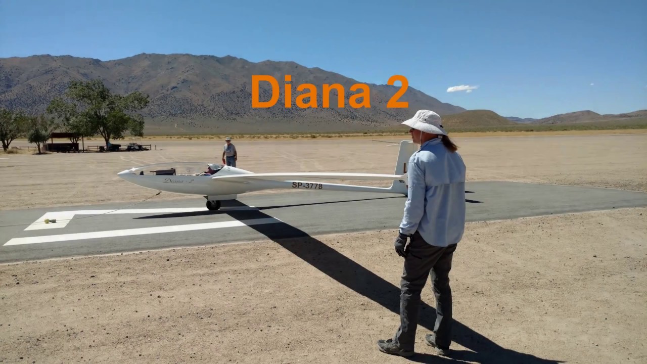 Diana 2 chasing a Grob Speed Astir II
