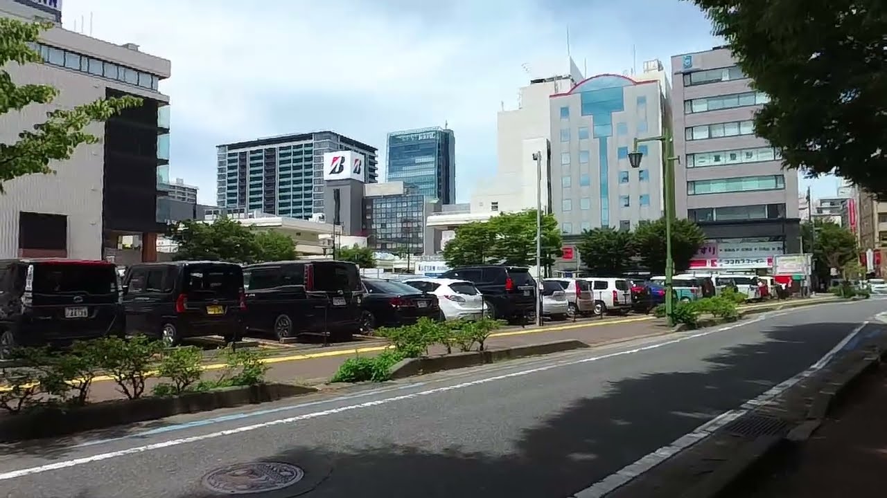 新潟県新潟市中央区八千代１丁目 / 250718📝「信濃川の風を感じる、新潟のアーバン・リゾート・タウン」 🌊🏢