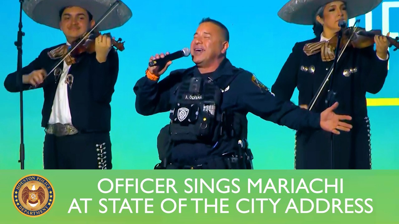 Officer Sings Mariachi for Mayor's State of the City | Houston Police