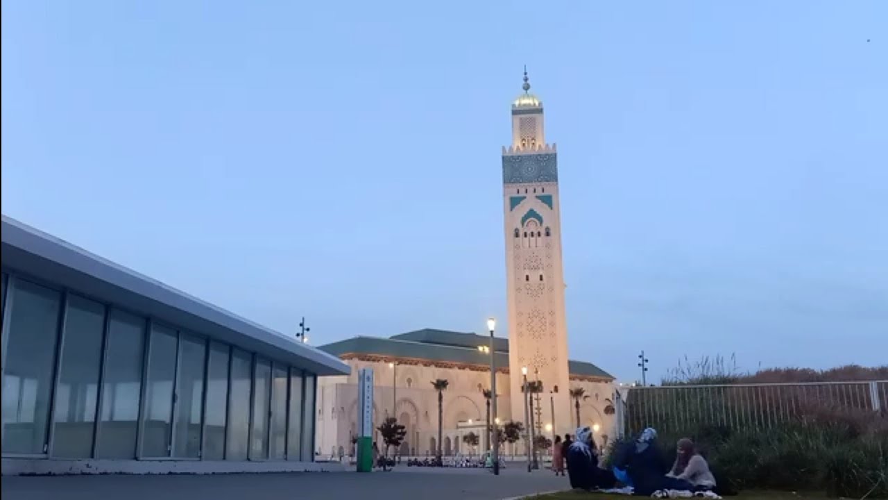 الأذان من قلب مسجد الحسن الثاني ماشاءالله والحمدلله والله أكبر