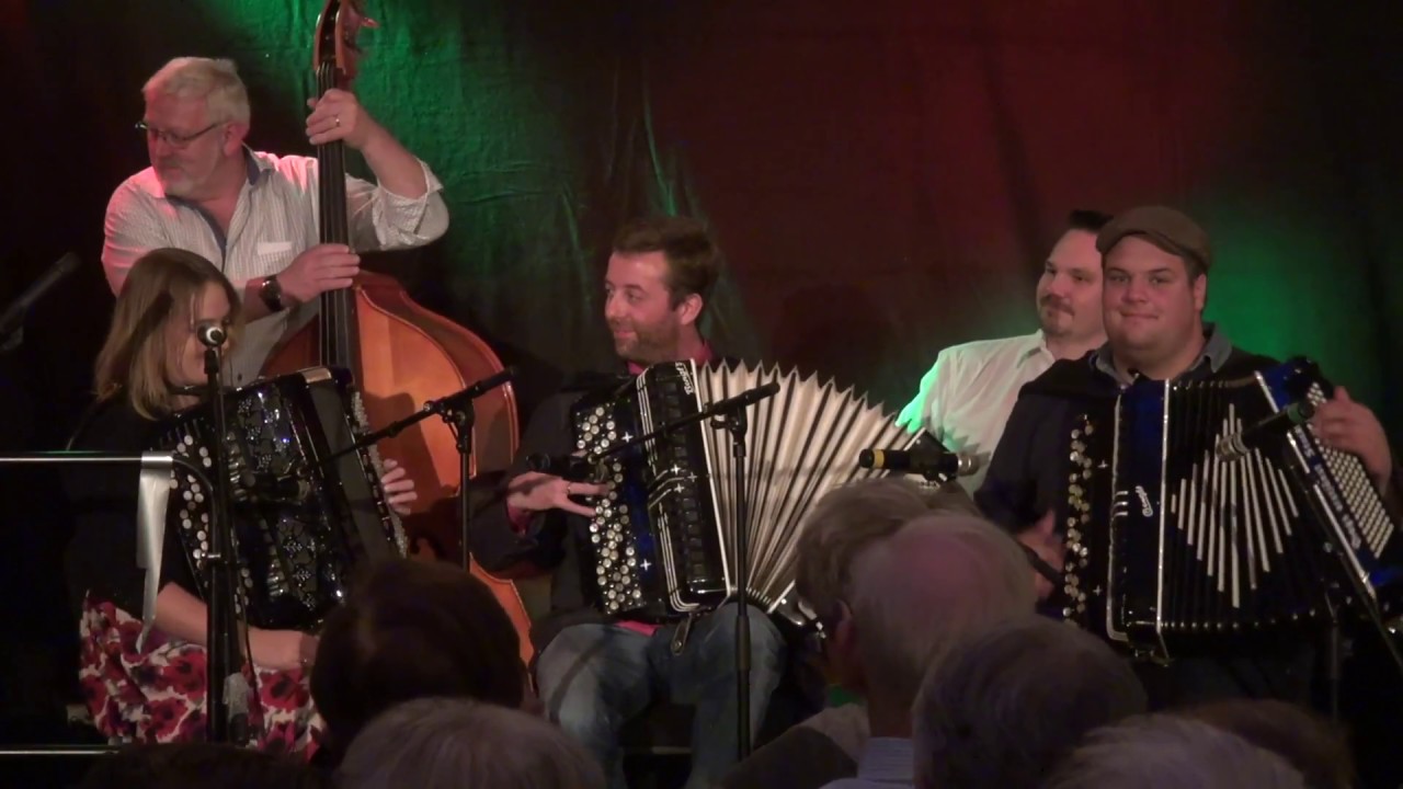 Skvis performs Månsken över Ångermanälven by Karl Grönstedt