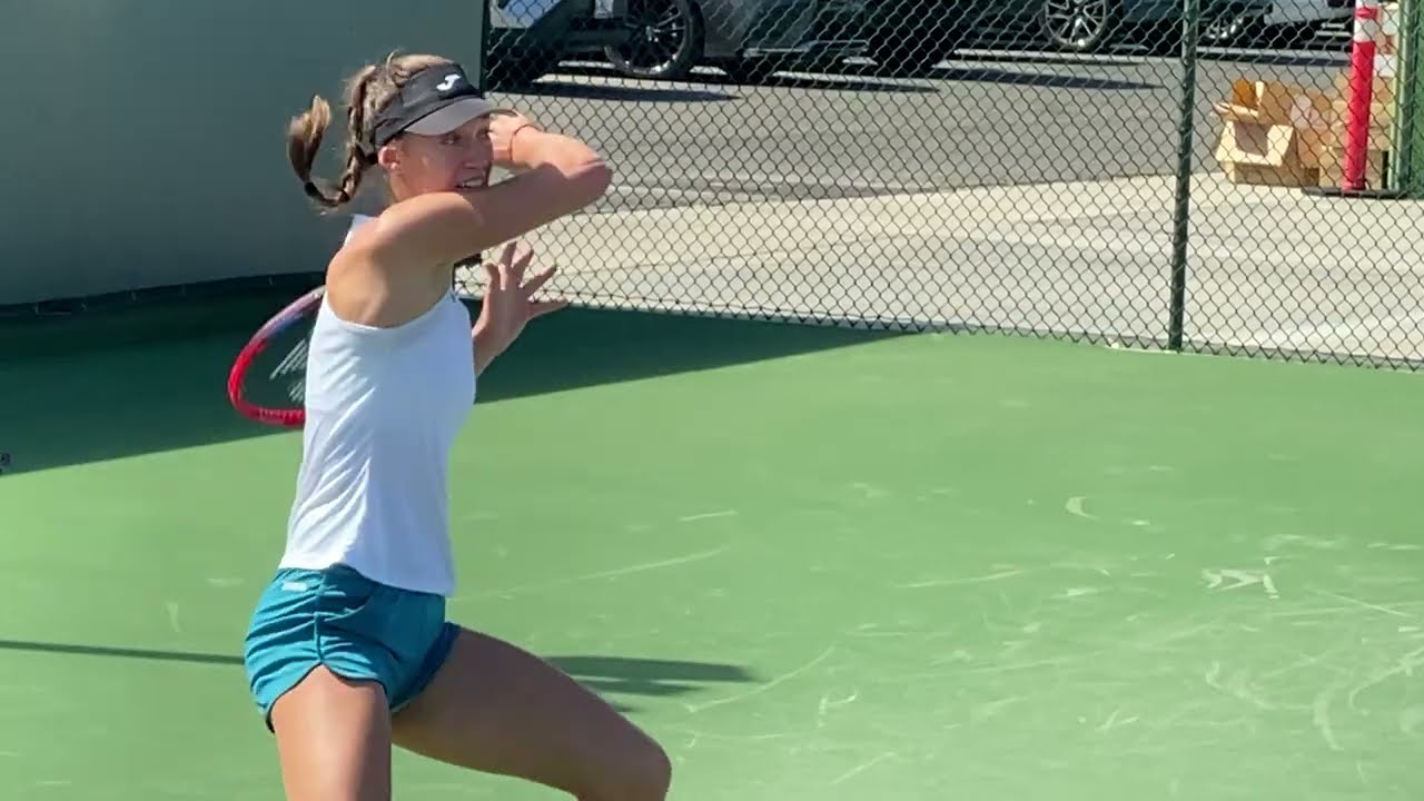 Katerina Siniakova v Lauren Davis 19 Sexy Beautiful Female Tennis Player Practice #IndianWells #WTA