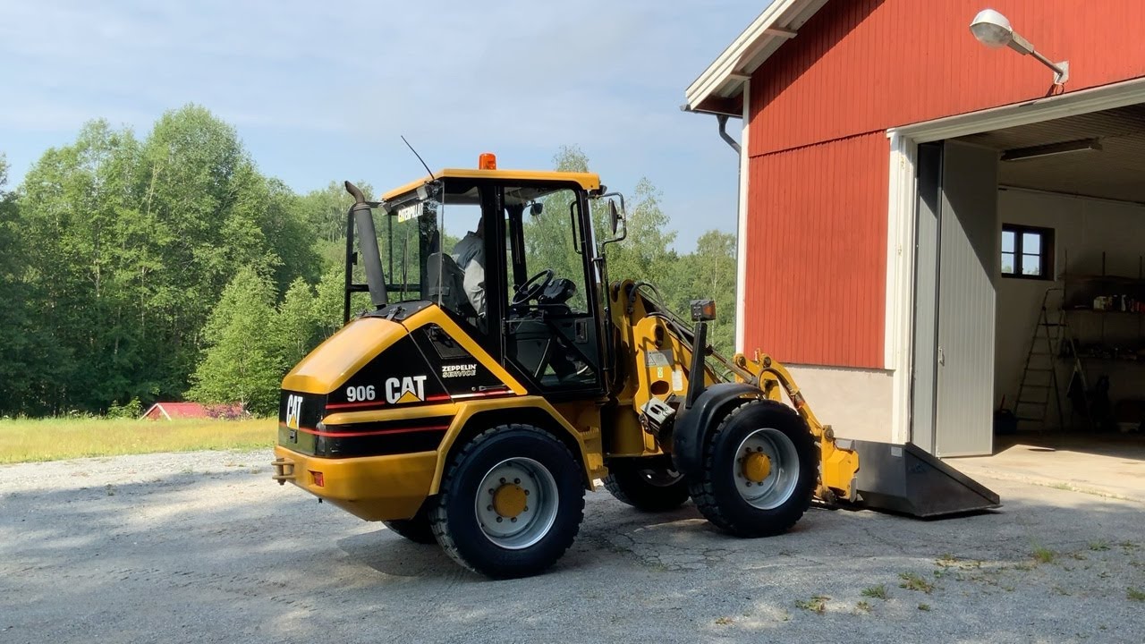 Köp Lastmaskin CAT 906 på Klaravik