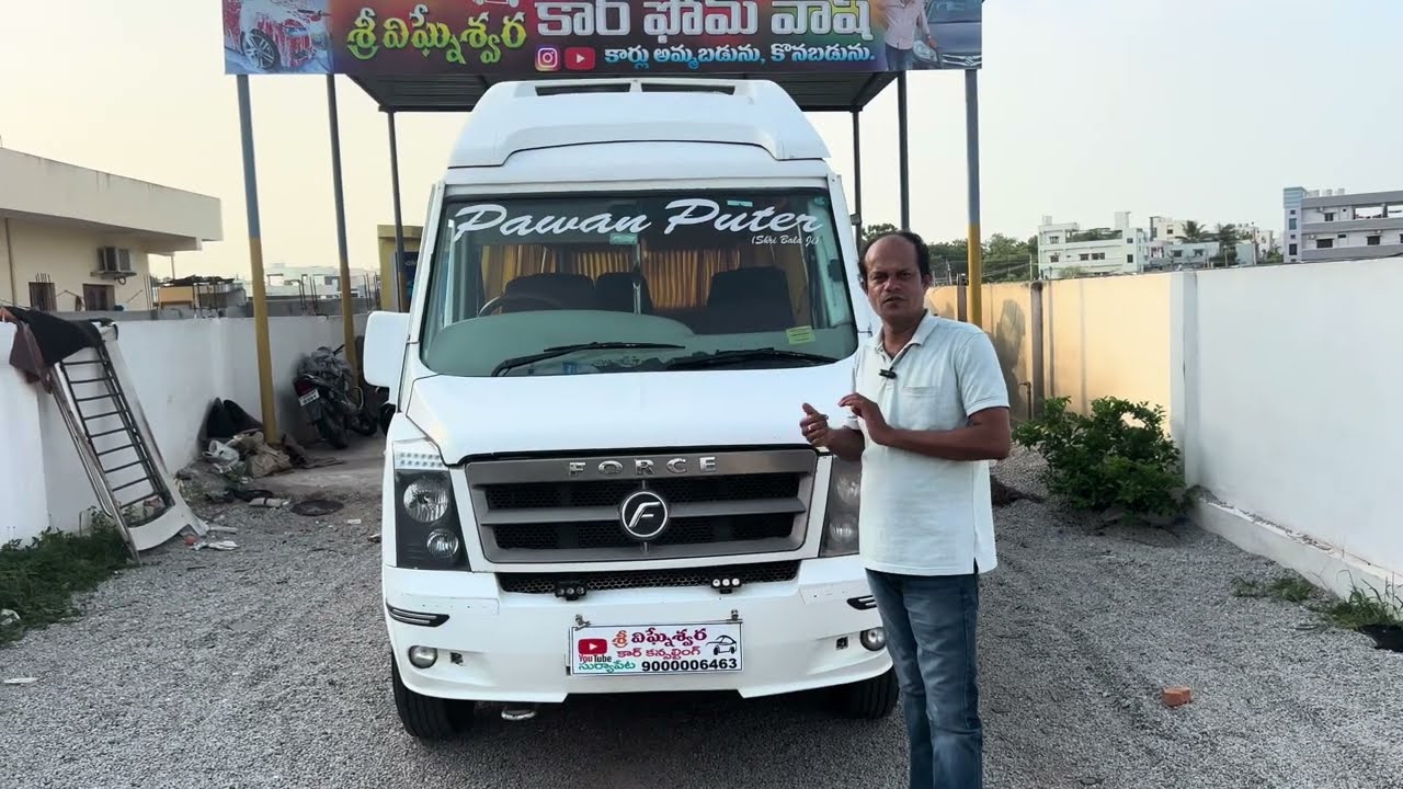Tempo Traveller.. 2.6 model..2018 12+1  శ్రీ విఘ్నేశ్వర కార్ కన్సల్టింగ్ ఖమ్మం క్రాస్ రోడ్ సూర్యాపేట