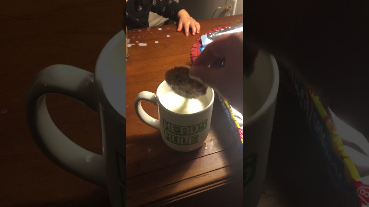How to properly dip a cookie in milk
