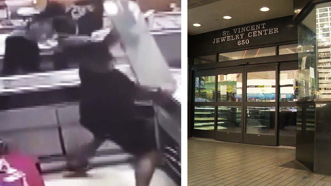 Jewelry Store Staff Fights Back at Attempted Robbers: Report