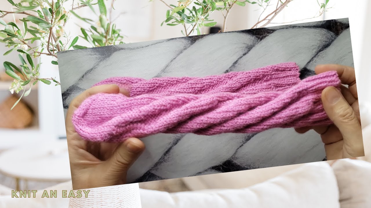Baby Socks Revolution Begins with THIS Easy Spiral Knit Pattern