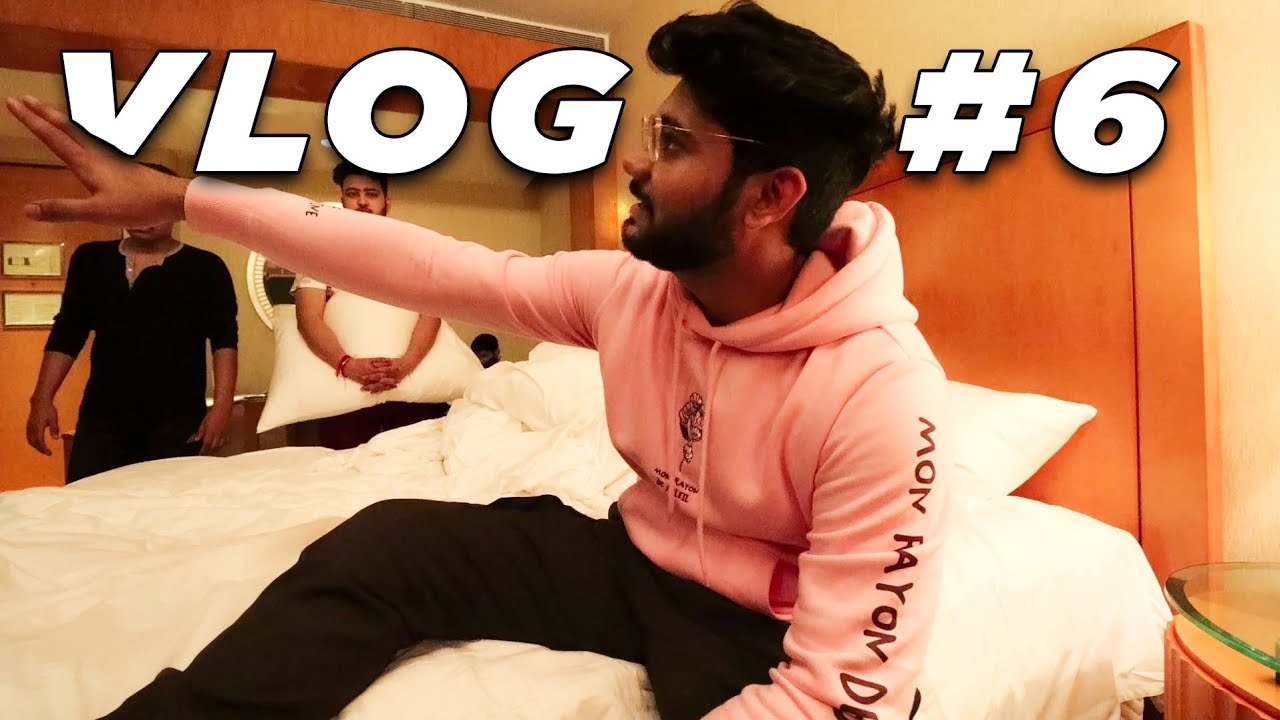 HE BROKE HIS LEG! ☹️ || VLOG #6 - H&yen;DRA MEETUP! 😱