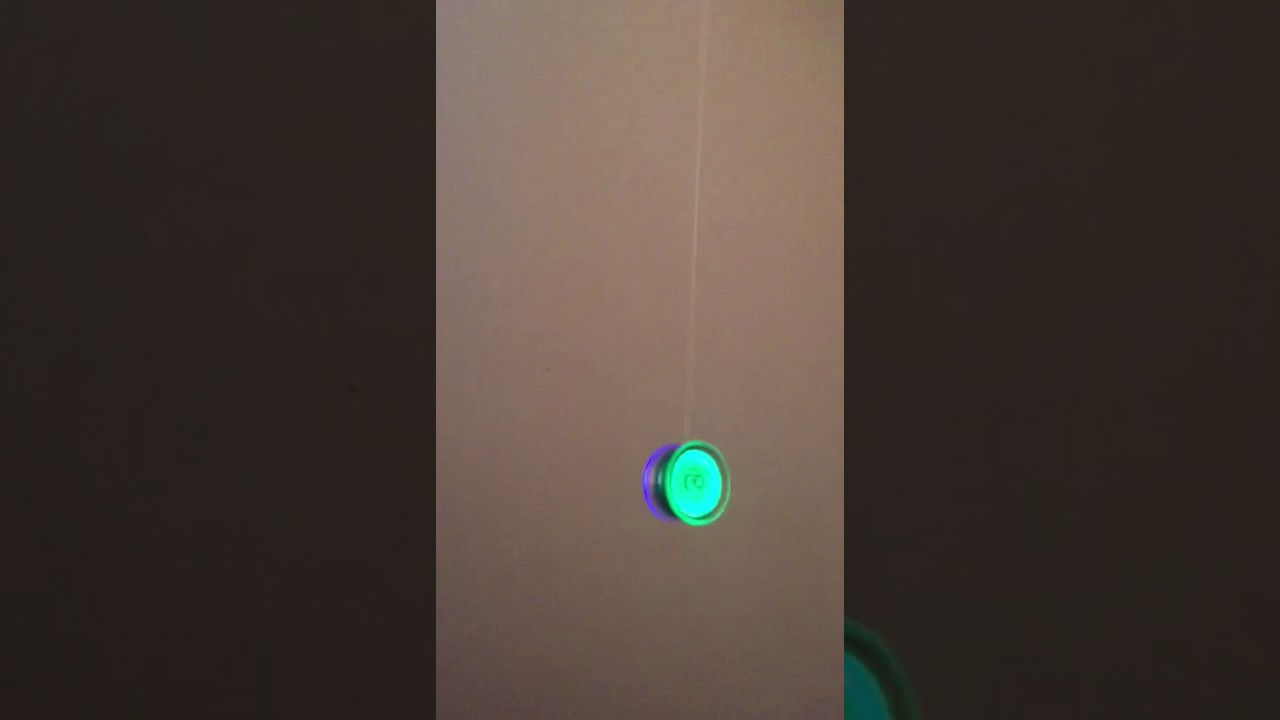 Ioi&ocirc; (Yo-Yo) Com Rolamento Profissional Luz de Led