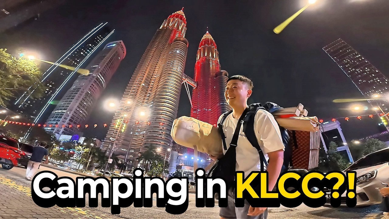 А вы знали, что в KLCC можно разбить палаточный лагерь?