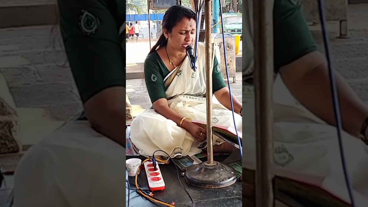 നൂറനാട് പടനിലം പരബ്രഹ്മക്ഷേത്രത്തിൽ നടന്ന ഭഗവതപാരായണത്തിൽ നിന്ന്   പൗരാണിക ശ്രീമതി ദീപ
