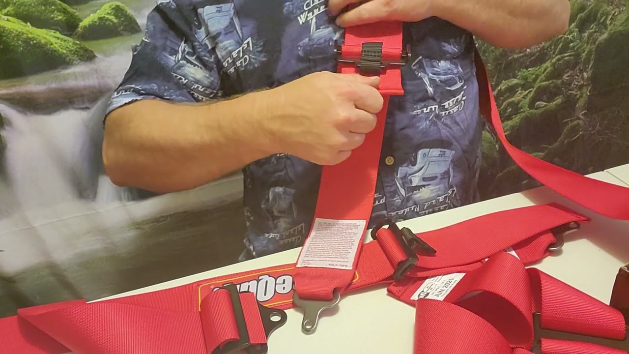racequip 5 point harness overview and scroth racing sleeves
