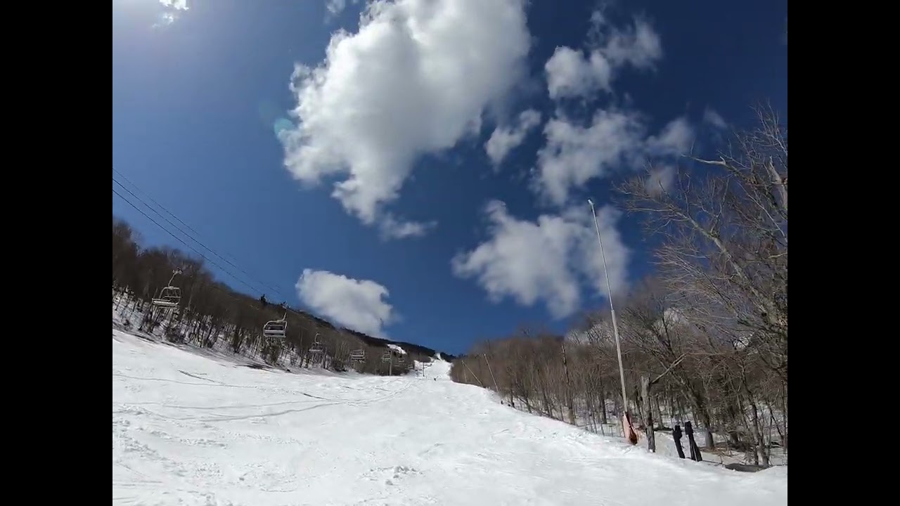 Taking a Run - Liftline - Stowe (2022)