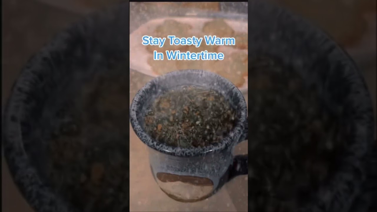 Try this herbal Christmas tea blend to keep you warm and happy all winter long! #herbaltea #teatime