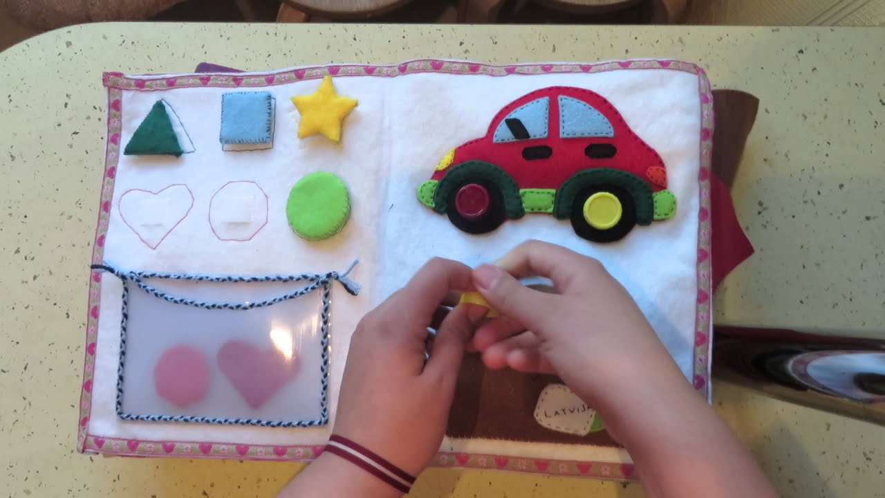 Cómo hacer un libro de tela para niños: información y consejos.