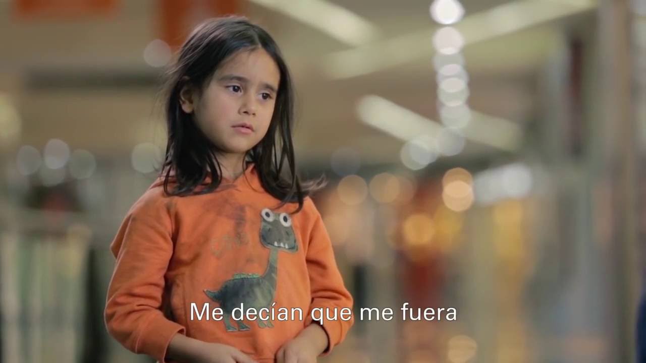 ¿Qué harías si vieras a una niña de 6 años sola en la calle? - UNICEF
