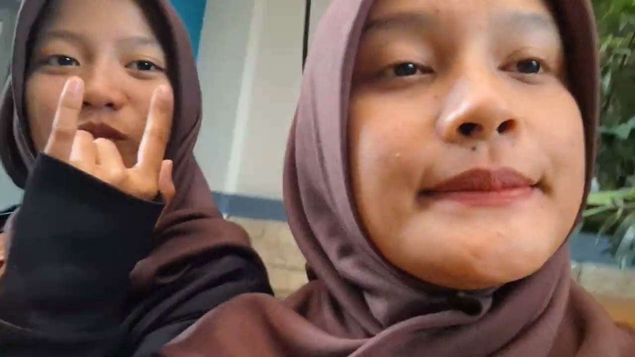 atleast gue bkn maniak talenan 