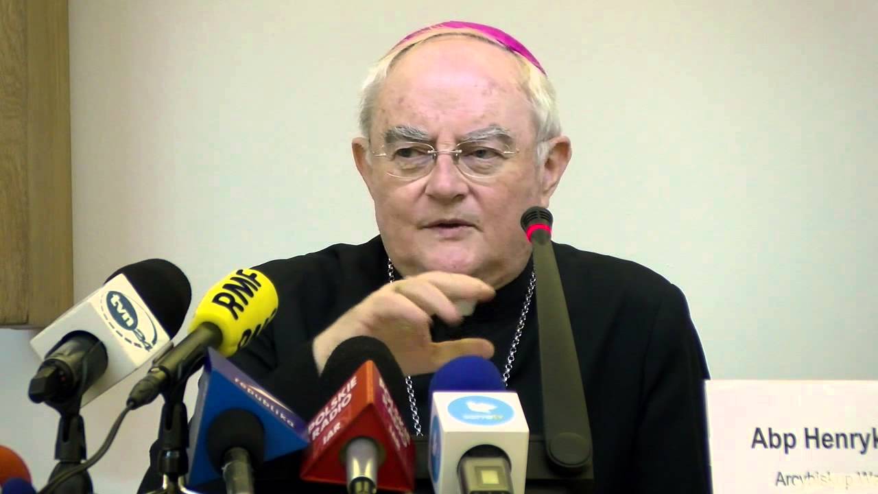 Abp Hoser: czekamy na Franciszka! Konferencja po Synodzie 29.10.2015