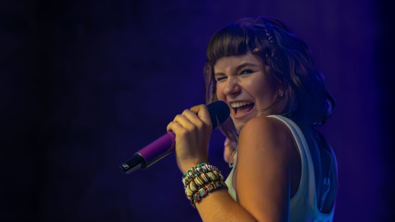 Party s Ellie Kladno │ ELLIE