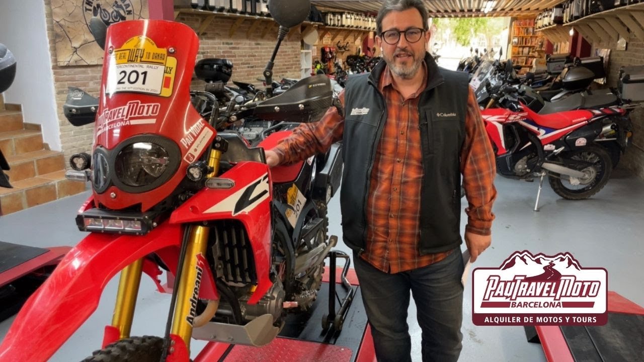 Honda CRF250Rally Pro de alquiler en PauTravelMoto Barcelona