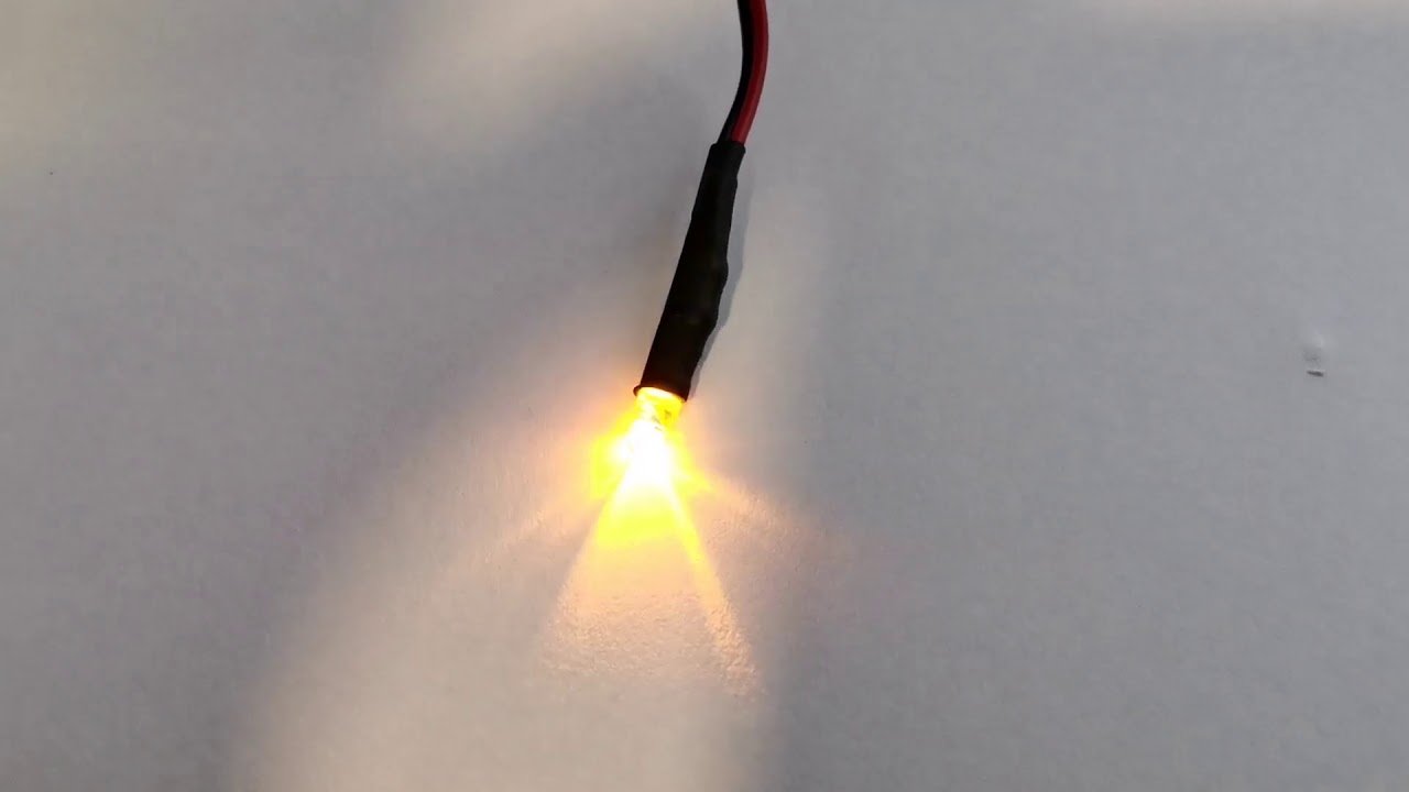 Blinklicht - LED 3mm mit Kabel  - Gelb