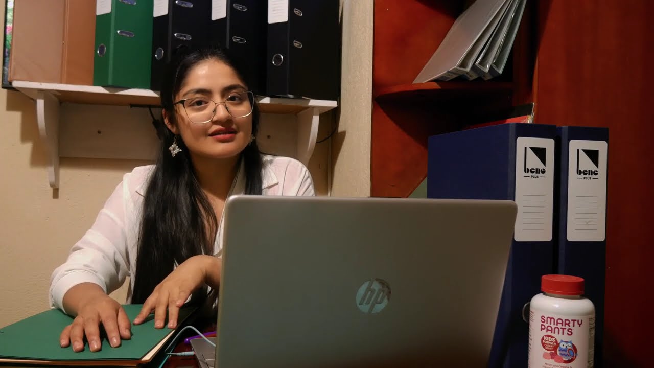 Asmr, Revision MEDICA, doctora te pone inyecciones y la pero RECEPCIONISTA , roleplay